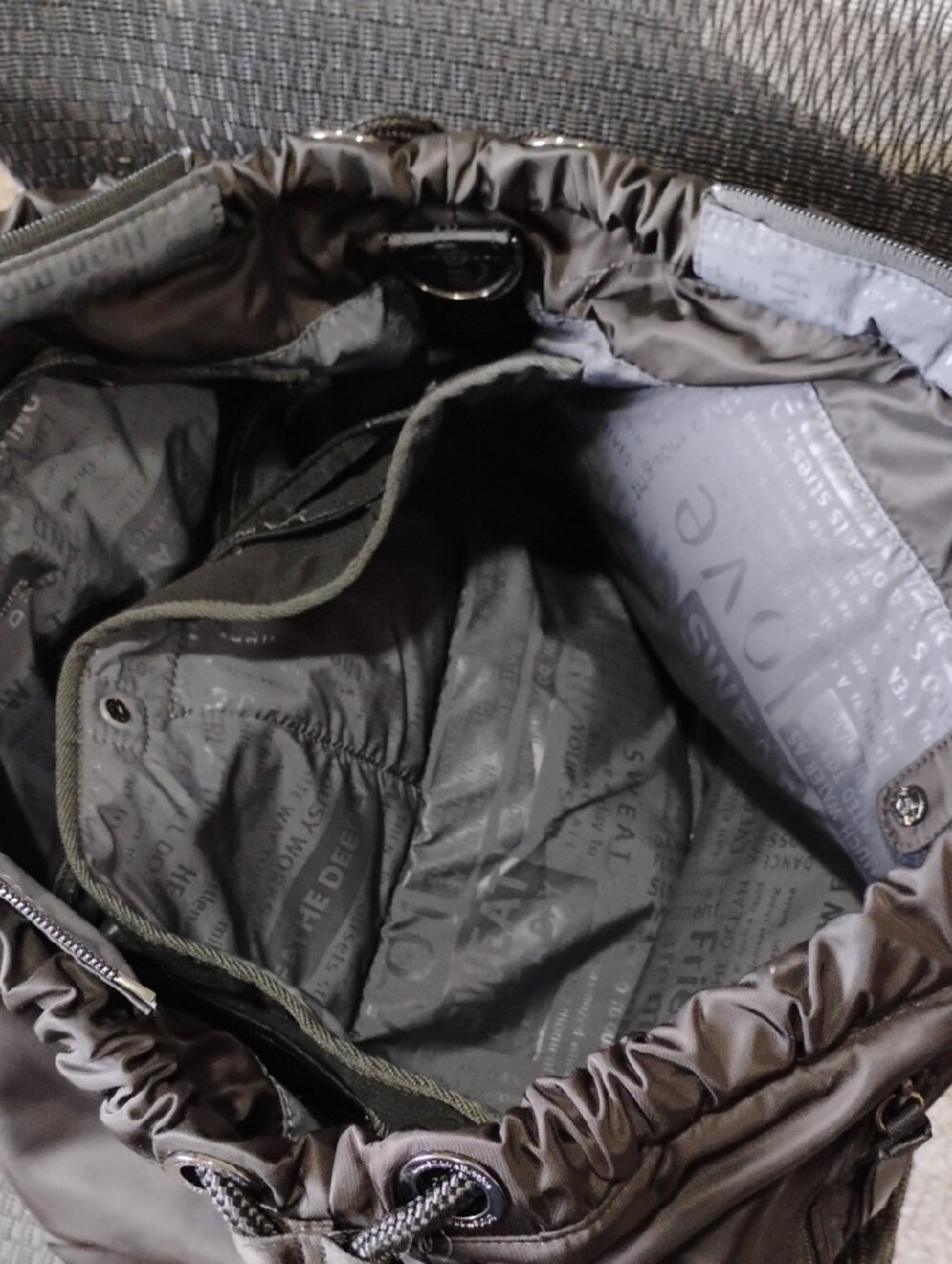 Lululemon Large Black Everyday Tote Bag - Picture 6 of 12